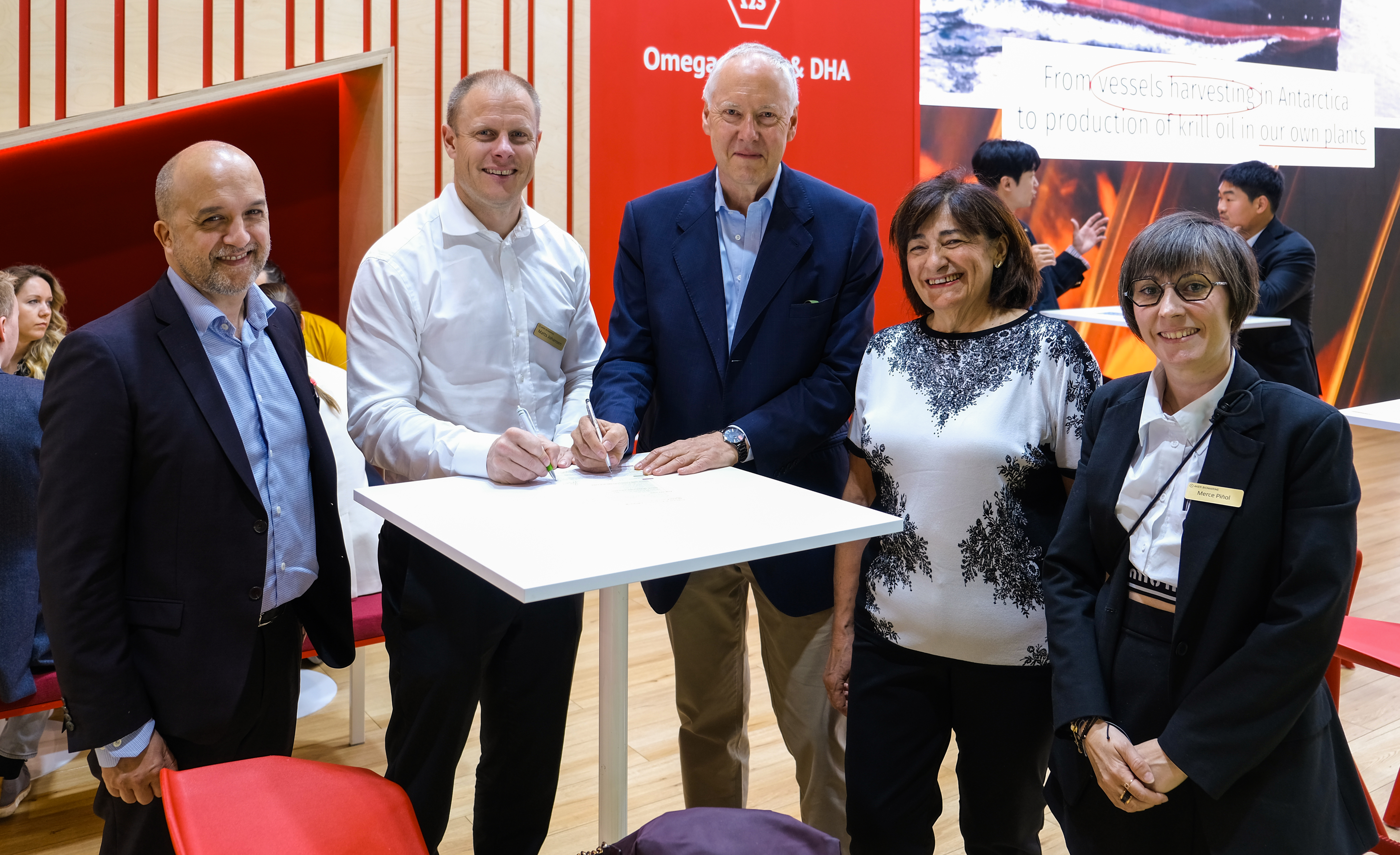 Compromiso entre Aker BioMarine y 100% Natural